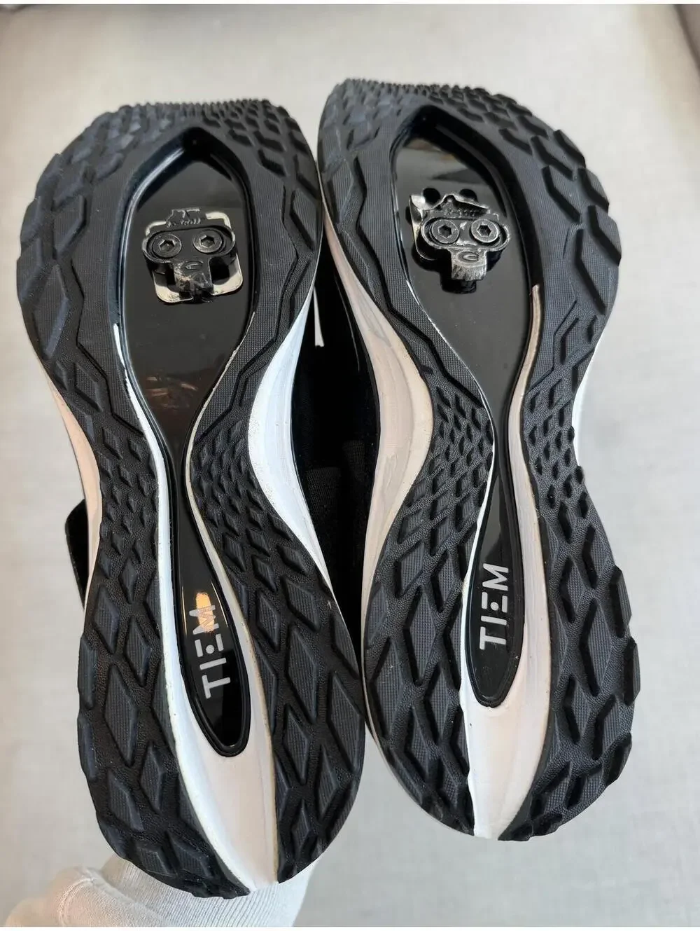 TIEM Slipstream Indoor Cycling Shoes Black Size 11 Cleats Included